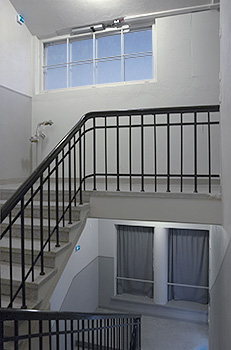 view1g.jpg
